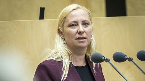 Sportministerin Diana Stolz spricht im Bundesrat Sportministerin Diana Stolz spricht im Bundesrat