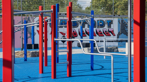 Klettergerüst auf Spielplatz